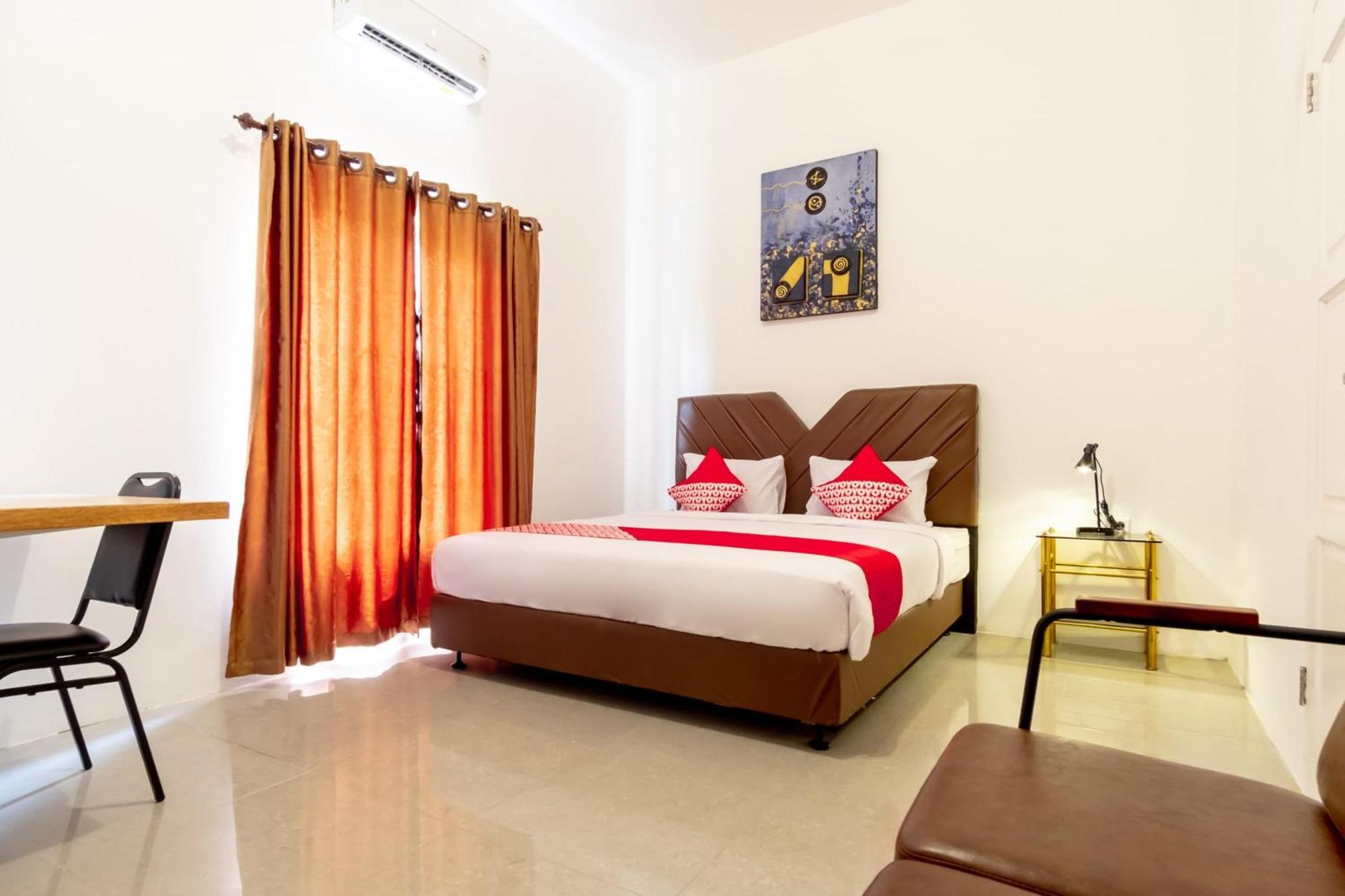 Hotel Capital O 92444 Kamojo 3*
