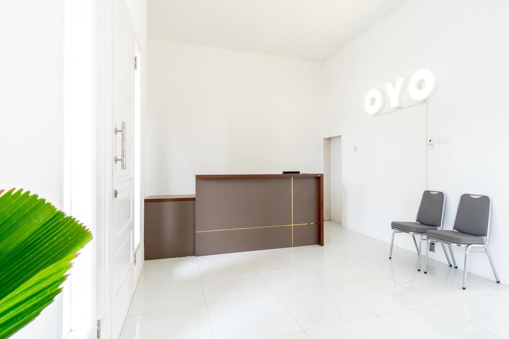Hotel Capital O 92444 Kamojo